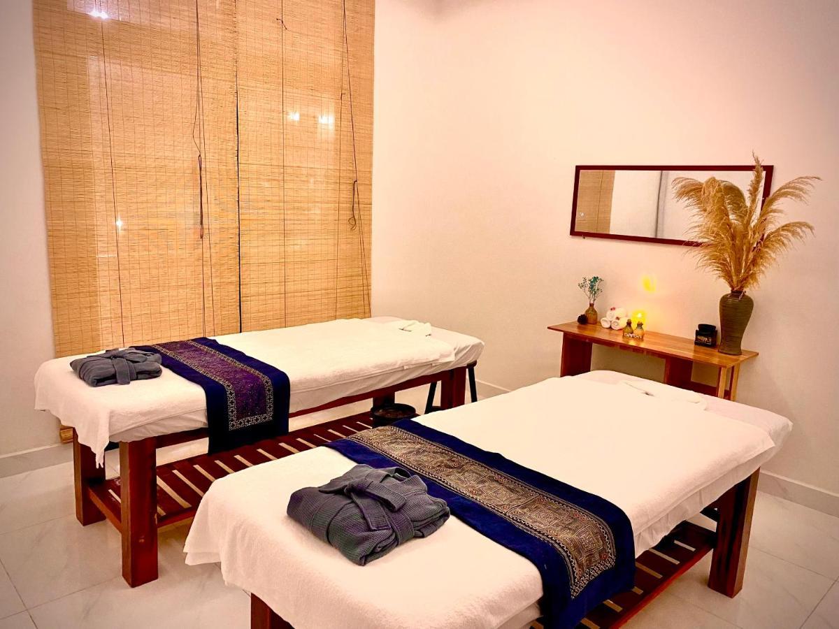 Herbs Spa & Hotel Grand World Phu Quoc Exterior photo